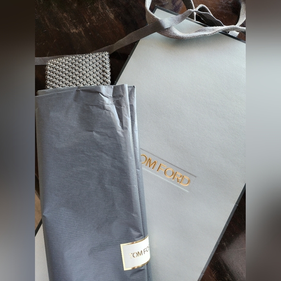 Tom Ford Tie - Picture 2 of 5